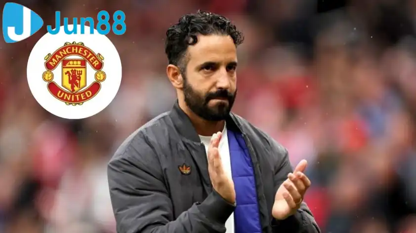 Man Utd đang nỗ lực tăng cường hàng tiền vệ